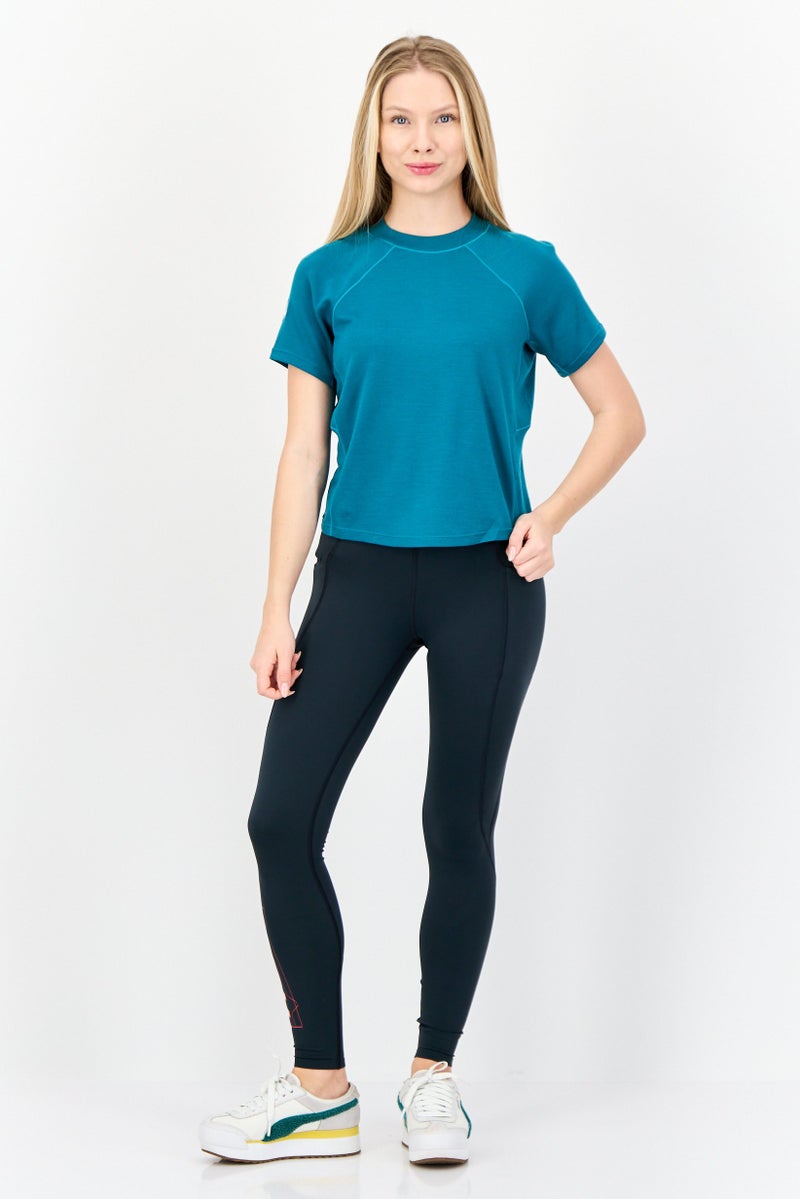 Hoka تي شيرت رياضي نسائي قصير الأكمام في الهواء الطلق، أزرق مائل إلى الأخضر - Image 2